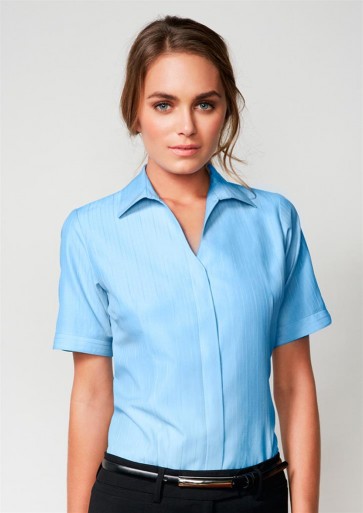 Biz Collection Ladies Preston Short Sleeve Shirt - Model