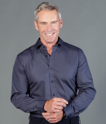 Gloweave Men's Premium Poplin Long Sleeve Slim Fit Shirt - Model 